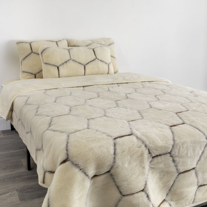Native Natural Cashmere Wool Quilt in Natural Hex - Insta Living